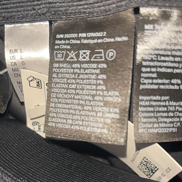 H&M Classic Black Wide-Leg Trousers - Picture 5 of 6